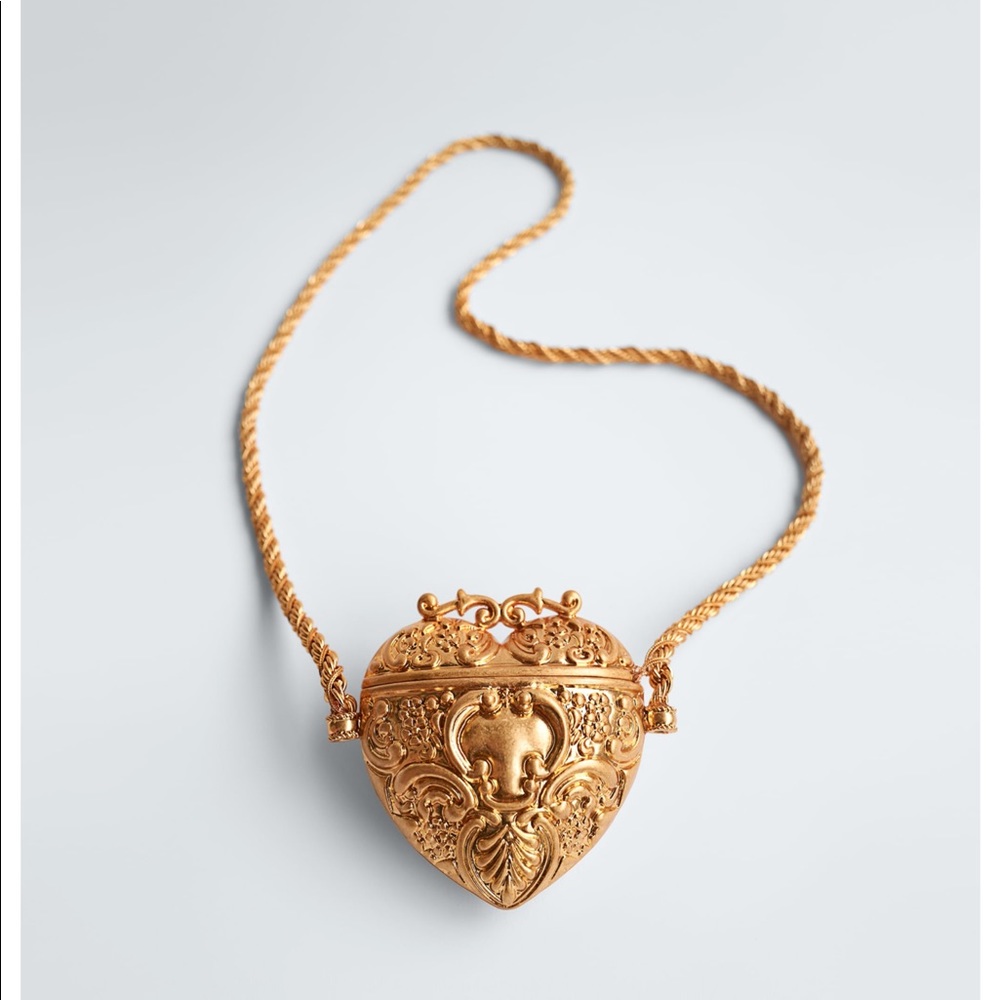 HEART SHAPED BOX BAG
